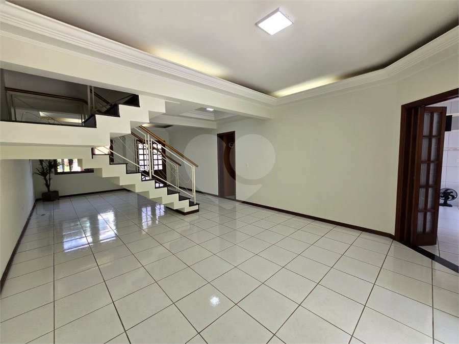 Casa para alugar com 4 quartos, sendo 3 suítes,  no condomínio Village Saint Claire, Sorocaba - SP