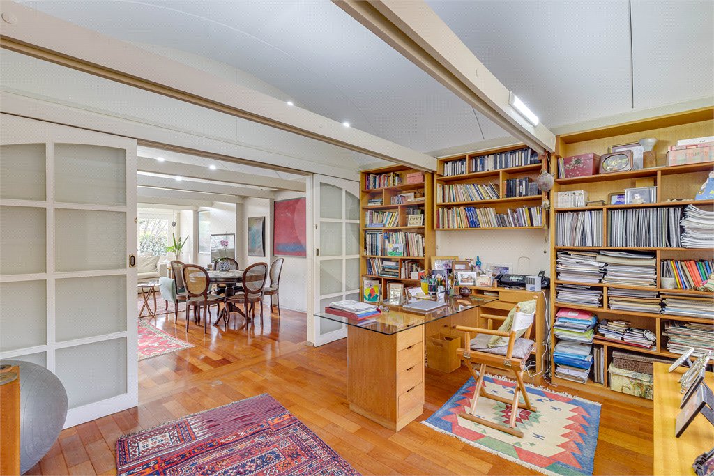 Casa Térrea à venda com 3 quartos, sendo 1 suíte,  em Chácara Monte Alegre, São Paulo, SP