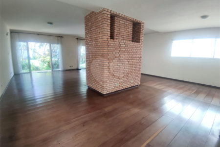 Sobrado à venda com 4 quartos, sendo 2 suítes, em Chácara Monte Alegre, São Paulo, SP