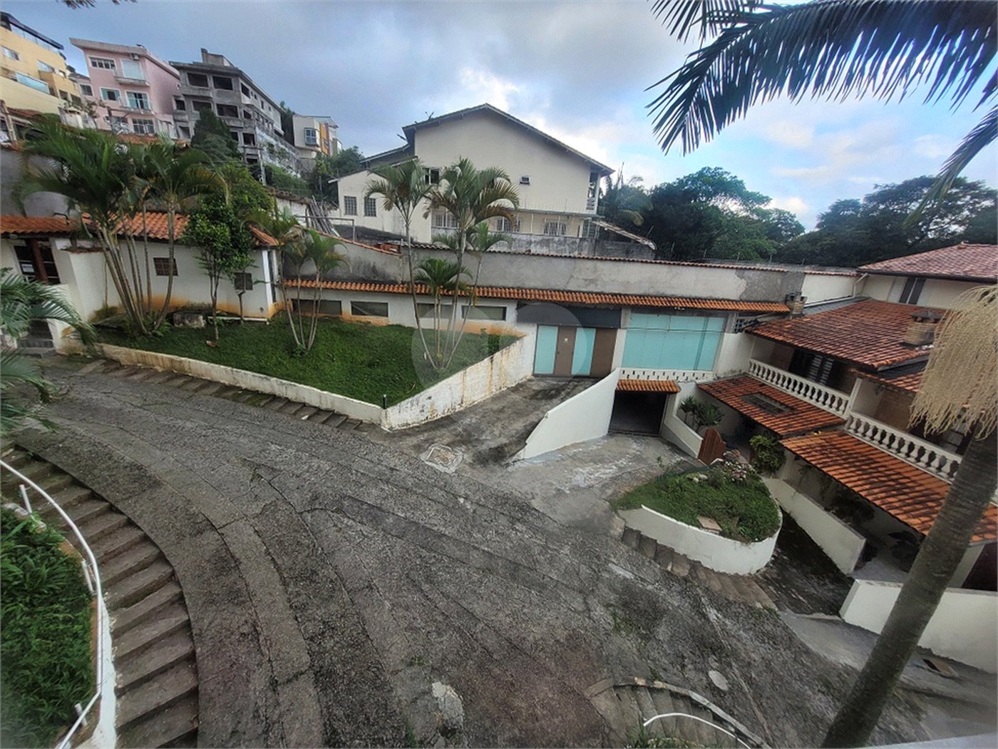 Casa de Vila para alugar com 6 quartos, sendo 4 suítes,  em Tucuruvi, São Paulo, SP