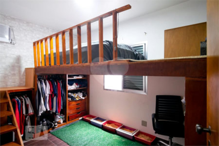 Casa à venda com 3 quartos, sendo 2 suítes, em Jardim Prudência, São Paulo, SP