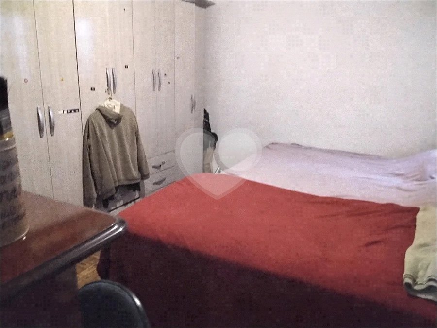 Casa à venda com 3 quartos, sendo 1 suíte, em Vila Mariana, São Paulo, SP