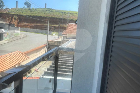 Casa à venda com 3 quartos, sendo 1 suíte,  em Jardim São Pedro, Mogi das Cruzes, SP