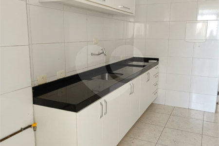 Apartamento à venda com 4 quartos, sendo 2 suítes, em Itaim Bibi, São Paulo, SP