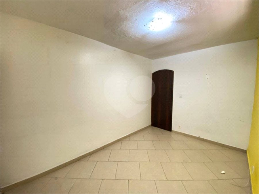 Casa à venda com 4 quartos, sendo 2 suítes, em Parque Santana, Mogi das Cruzes, SP