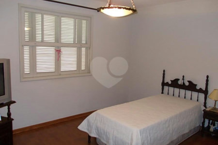 Sobrado à venda com 2 quartos em Santana, São Paulo, SP
