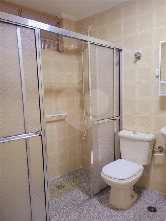 Sobrado à venda ou para alugar com 4 quartos, sendo 1 suíte, em Vila Gustavo, São Paulo, SP