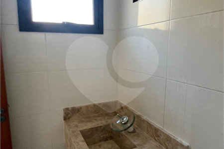 Villagio à venda com 2 suítes em Jardim Santo Antônio, Atibaia, SP