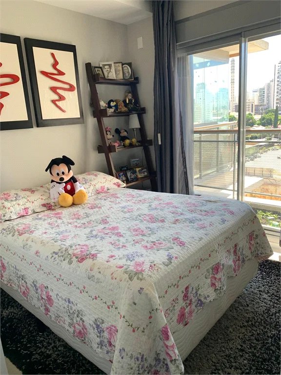 Apartamento para alugar com 3 quartos, sendo 2 suítes, em Jardim das Acácias, São Paulo, SP