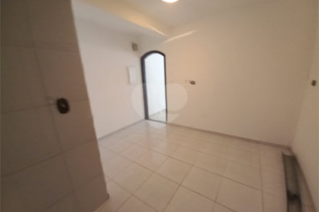 Sobrado à venda com 3 quartos em Jaguaré, São Paulo, SP