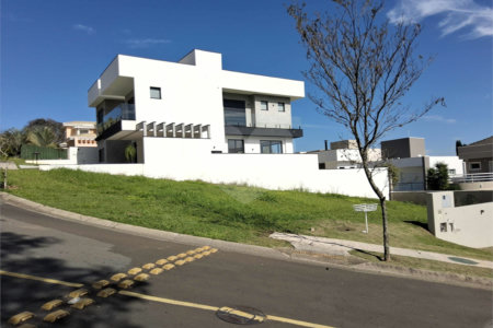 Terreno à venda em Parque das Quaresmeiras, Campinas, SP