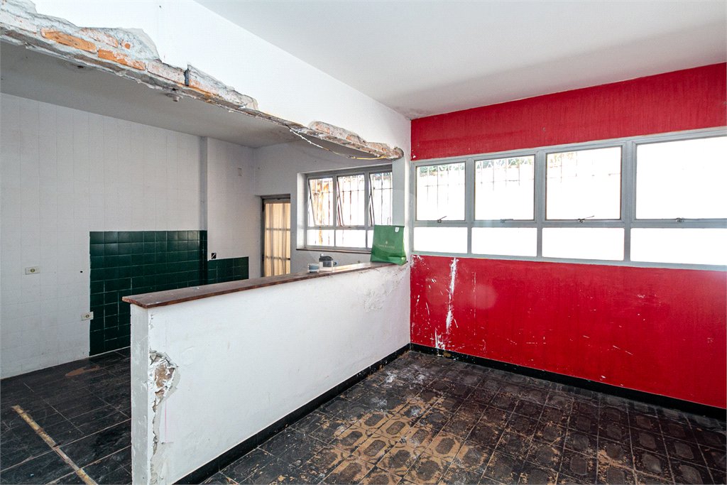 Casa Térrea à venda com 4 quartos, sendo 1 suíte,  em Brooklin Velho, São Paulo, SP