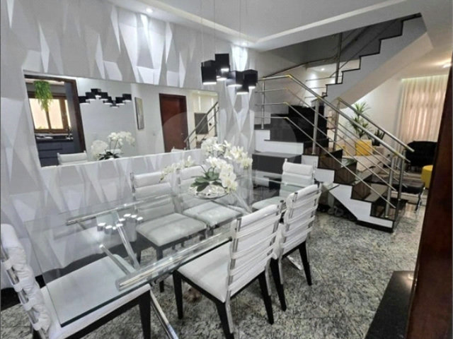 Casa à venda com 4 quartos, sendo 2 suítes,  no condomínio Bosque dos Pássaros, São Paulo - SP