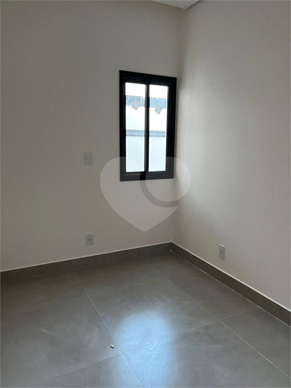 Casa à venda com 3 quartos, sendo 1 suíte, no condomínio Portal dos Sabiás, Itu - SP