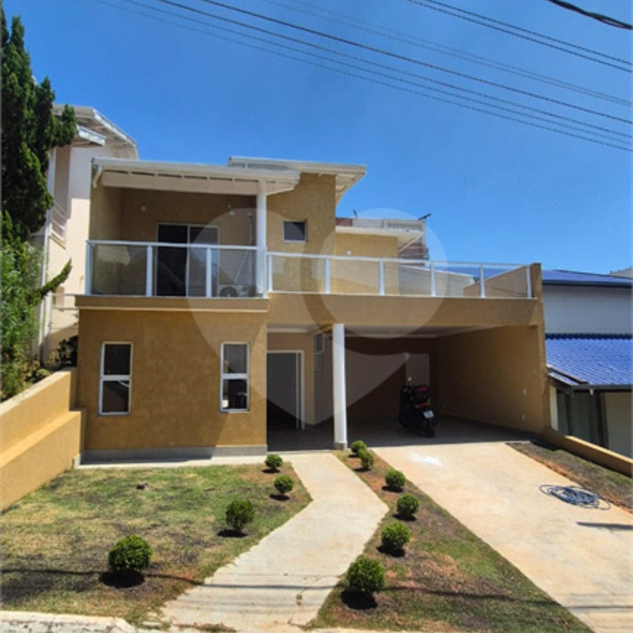 Casa à venda com 3 suítes no condomínio Residencial Villa Di Treviso, Vinhedo - SP