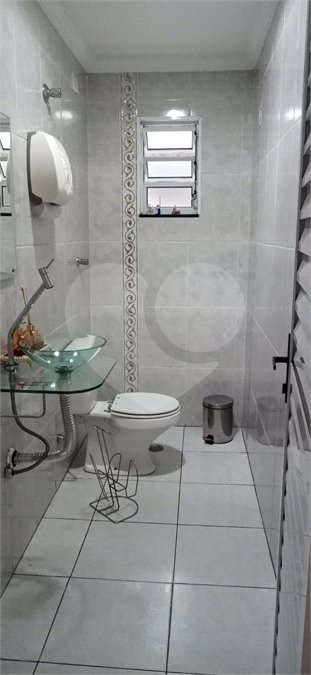 Casa com 194m², 3 dormitórios, sendo 1 suíte, 2 vagas, à venda na Vila Formosa.