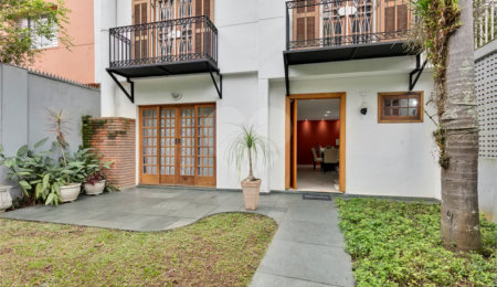 Sobrado à venda com 3 quartos, sendo 1 suíte,  em Alto da Boa Vista, São Paulo, SP