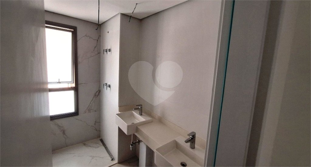 Apartamento à venda com 3 suítes em Sumarezinho, São Paulo, SP