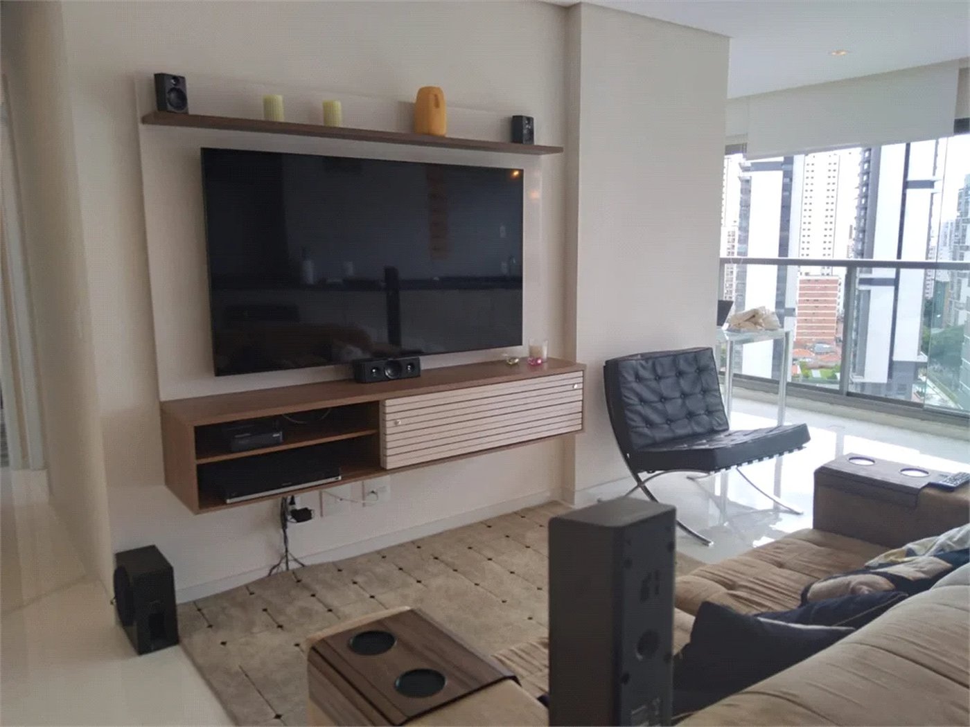 Apartamento à venda com 2 quartos, sendo 1 suíte,  em Vila Romana, São Paulo, SP