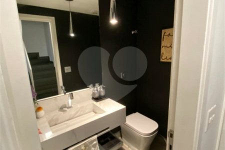 Casa à venda com 3 suítes no condomínio Residencial Courtyard Village, São Paulo - SP