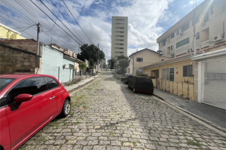 Casa à venda com 3 quartos, sendo 1 suíte,  no condomínio Capigaí, São Paulo - SP