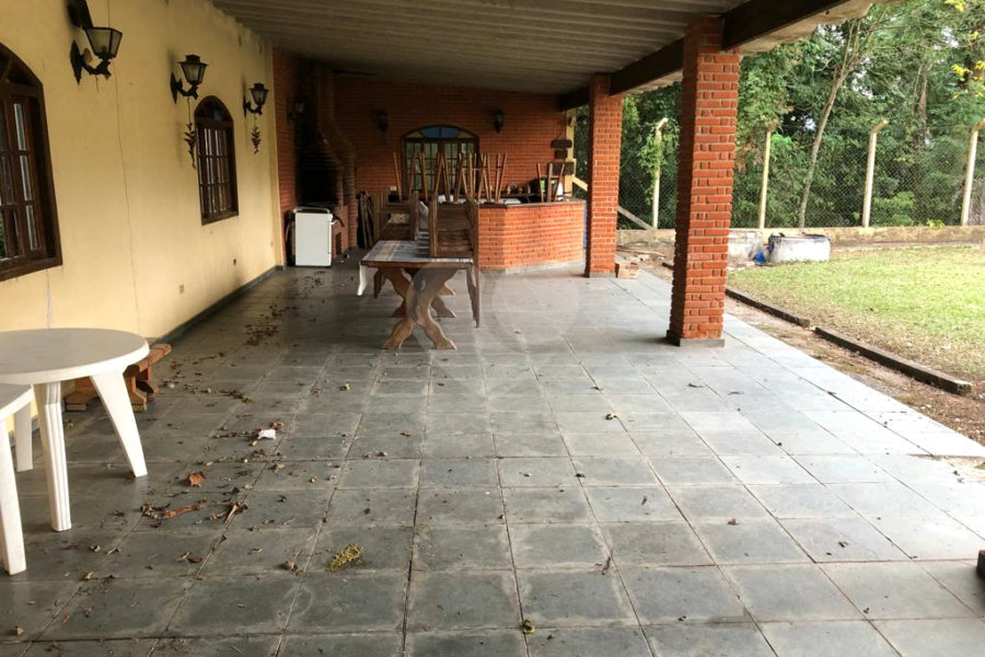 Casa Térrea à venda com 3 quartos, sendo 1 suíte,  em Olho D'água, Mairiporã, SP