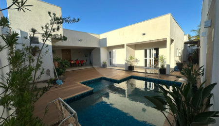 Casa à venda com 3 suítes em Cidade Jardim, Araraquara, SP