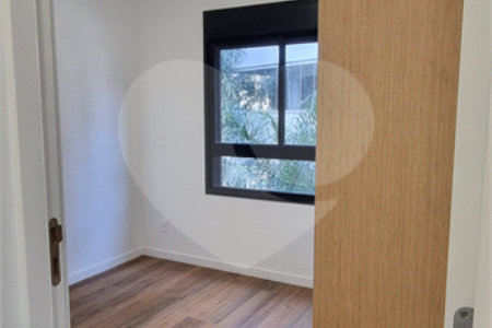 Apartamento à venda com 2 quartos, sendo 1 suíte, em Moema, São Paulo, SP
