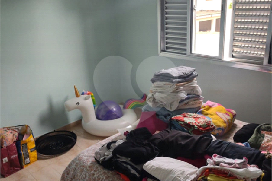 Casa à venda com 3 quartos em Horto, São Paulo, SP