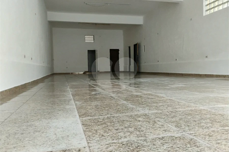 Excelente Loja Comercial na Vila Santa Catarina!!!