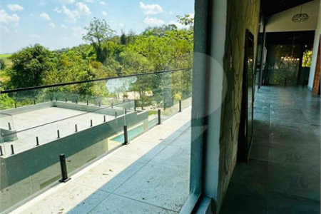Casa à venda com 4 suítes no condomínio Associação Portal Ouro Verde, Atibaia - SP