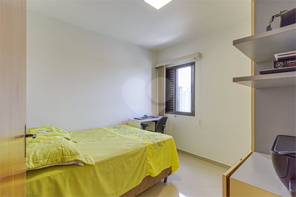 Apartamento à venda com 3 quartos, sendo 1 suíte, em Alto da Boa Vista, São Paulo, SP