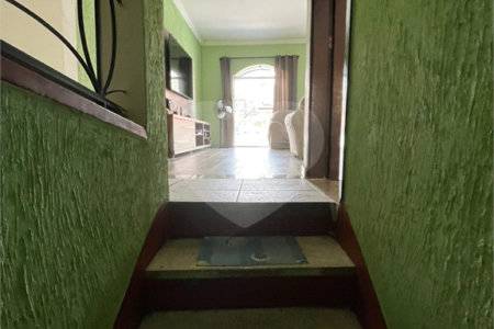Sobrado à venda com 3 quartos, sendo 1 suíte, em Vila Paulicéia, São Paulo, SP