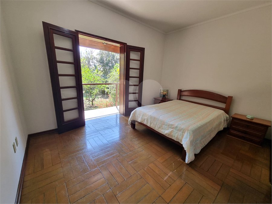 Casa à venda com 4 quartos, sendo 2 suítes, em Bosque, Vinhedo, SP