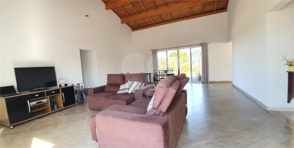 Chácara à venda com 4 quartos, sendo 1 suíte, em Vista Alegre, Vinhedo, SP