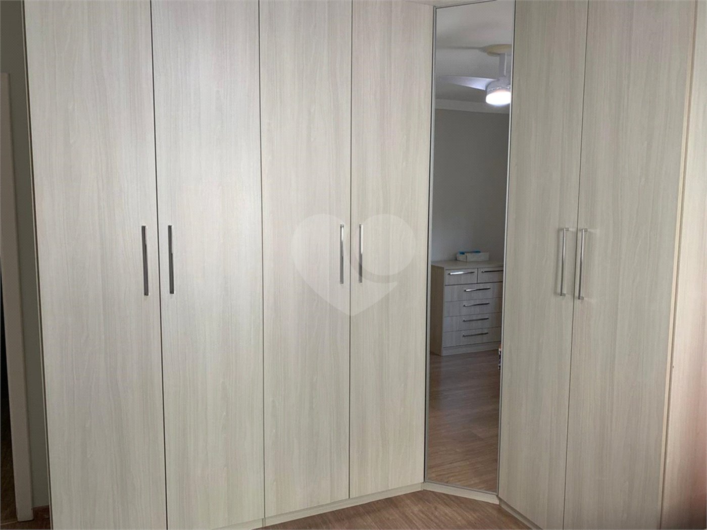 Sobrado à venda com 3 quartos, sendo 1 suíte,  em Vila Gumercindo, São Paulo, SP