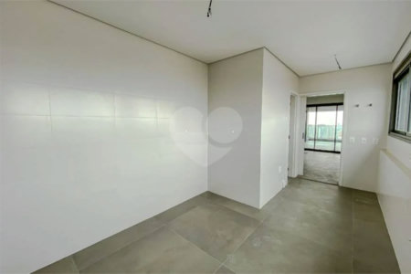 Apartamento à venda com 4 suítes em Vila Gomes Cardim, São Paulo, SP