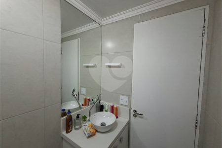 Apartamento à venda com 3 quartos, sendo 1 suíte,  em Jardim das Vertentes, São Paulo, SP