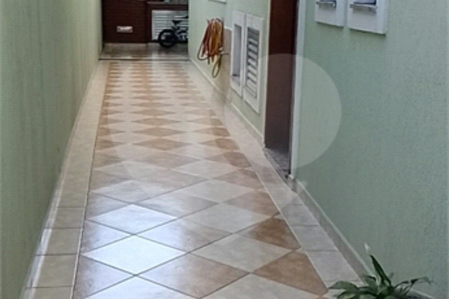 Sobrado à venda com 3 quartos, sendo 1 suíte, em Jardim Regina, São Paulo, SP