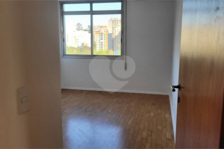 Apartamento para alugar com 3 quartos, sendo 1 suíte, em Jardim Europa, São Paulo, SP