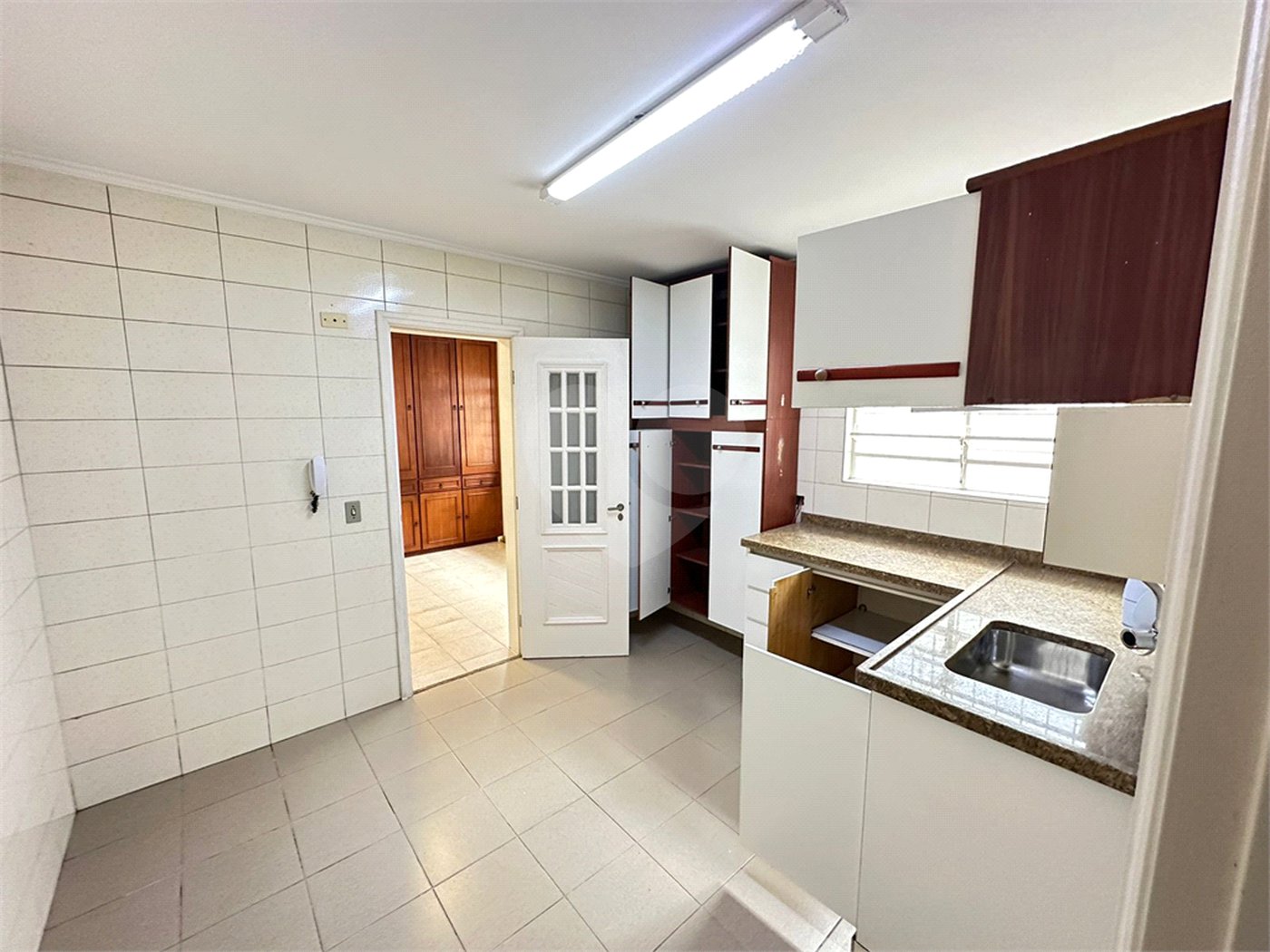 Casa à venda com 3 quartos, sendo 1 suíte, em Jardim Trussardi, São Paulo, SP