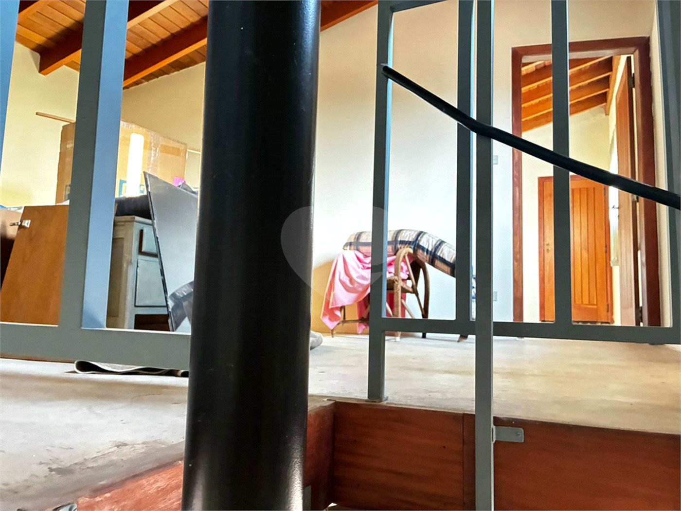 Sobrado para alugar com 4 quartos, sendo 2 suítes,  no Centro, Três Lagoas, MS