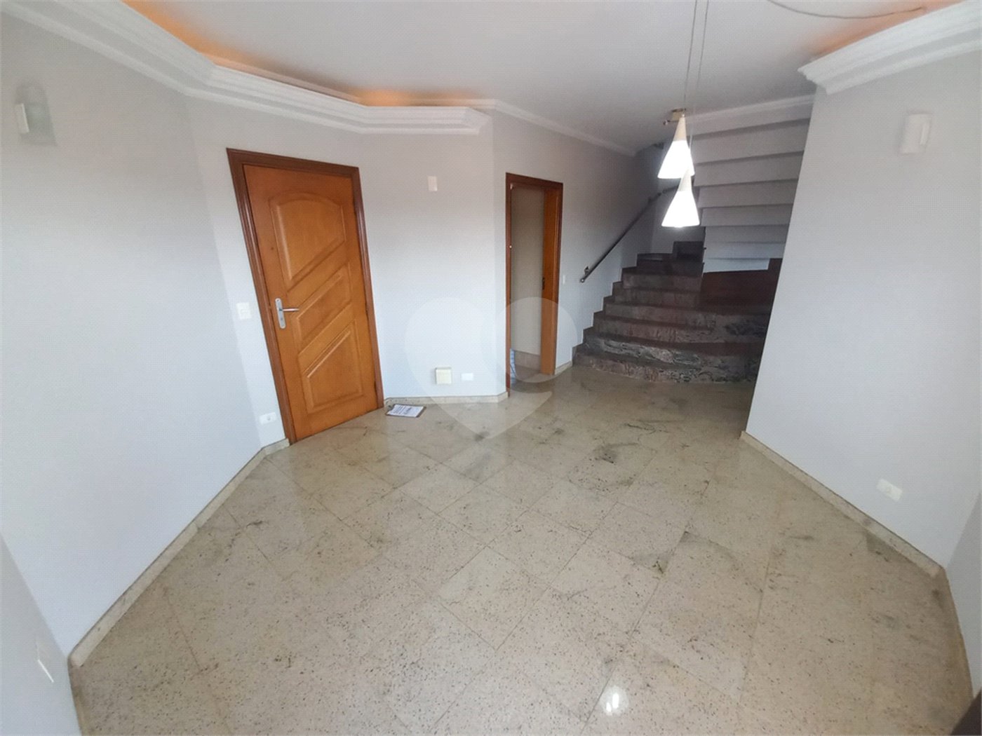 Duplex no Edifício Acapulco.
