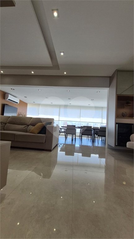 Apartamento à venda com 3 suítes em Santa Teresinha, São Paulo, SP