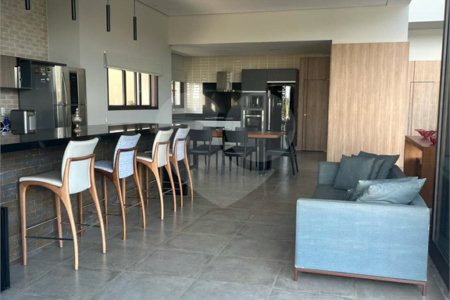 Casa à venda com 4 suítes no condomínio Residencial Campo de Toscana, Vinhedo - SP