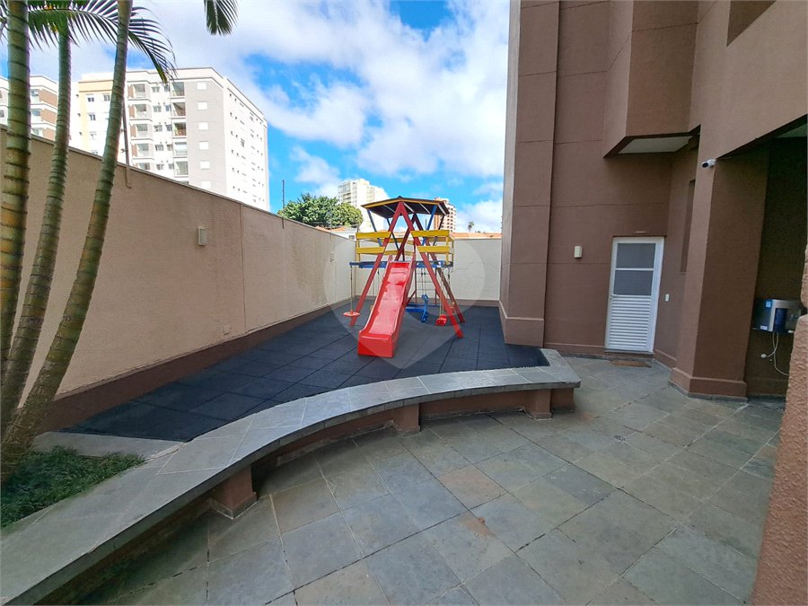 Apartamento à venda com 3 quartos, sendo 1 suíte, em Vila Gumercindo, São Paulo, SP