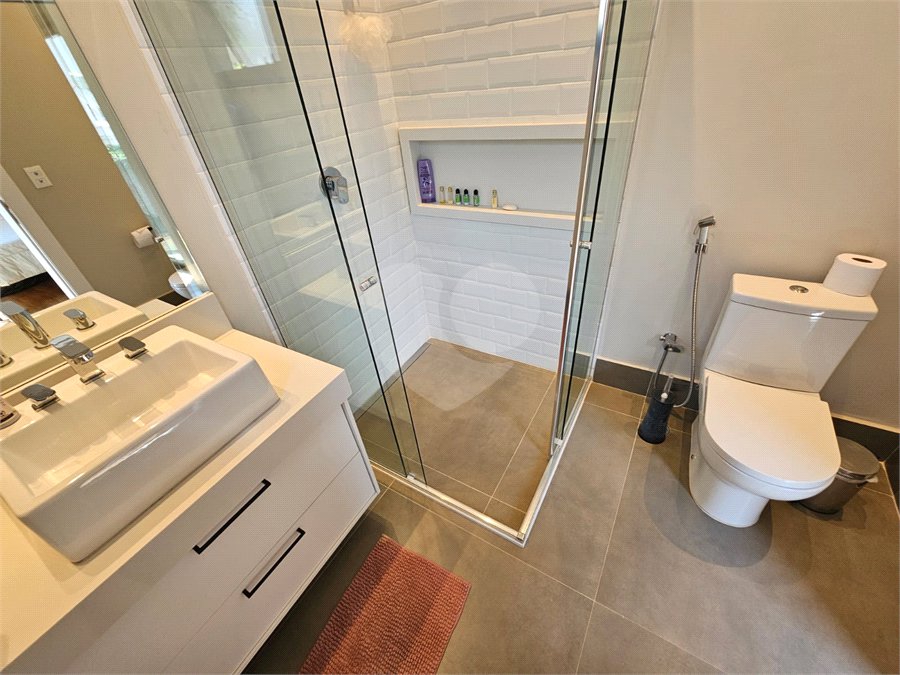 Casa à venda com 4 suítes no condomínio Residencial Itahyê, Santana de Parnaíba - SP