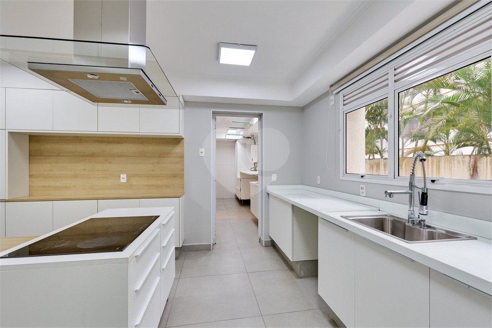 Apartamento à venda com 4 quartos, sendo 3 suítes, em Granja Julieta, São Paulo, SP