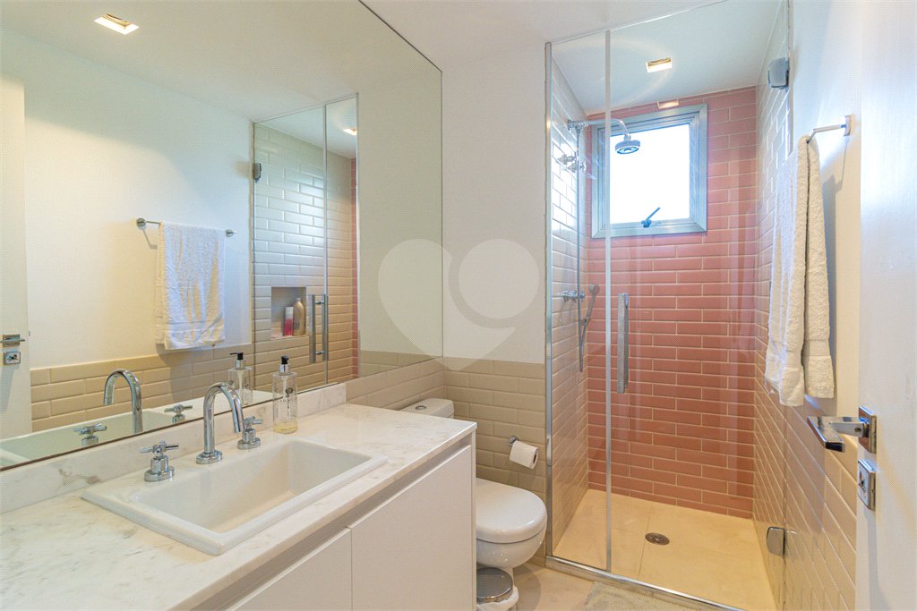 Apartamento à venda com 4 suítes em Campo Belo, São Paulo, SP