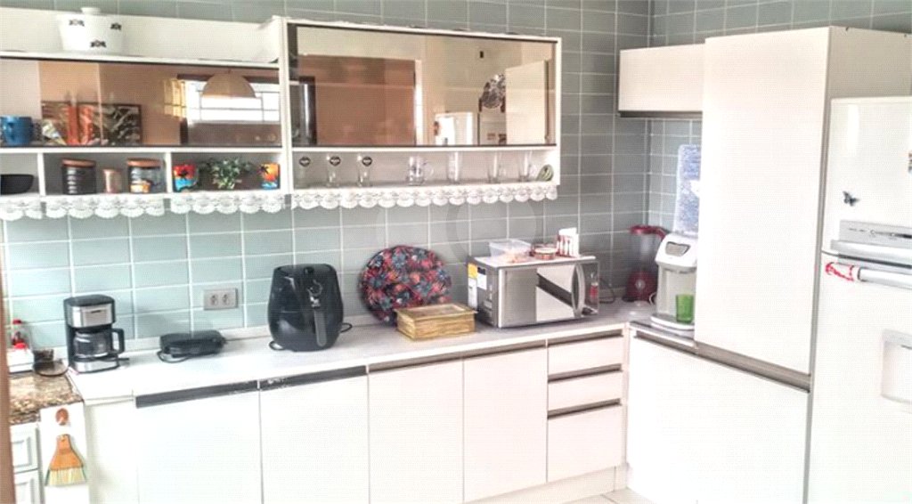 Sobrado à venda com 3 quartos, sendo 1 suíte, em Tremembé, São Paulo, SP